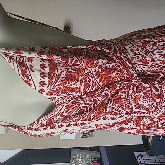 F21 Contemporary Dress - Picture 3 of 10